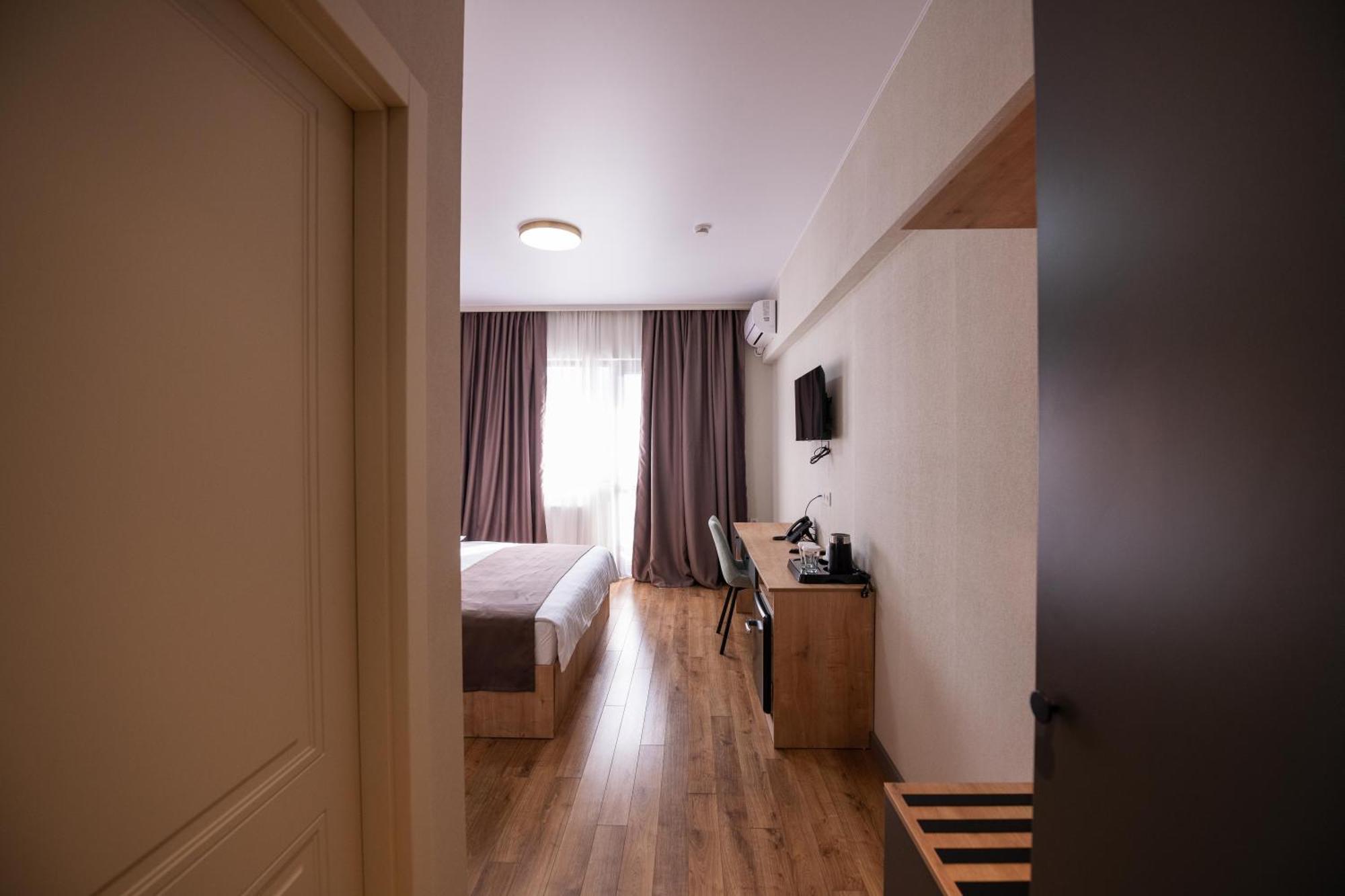 Astana Palace Gori Eksteriør billede